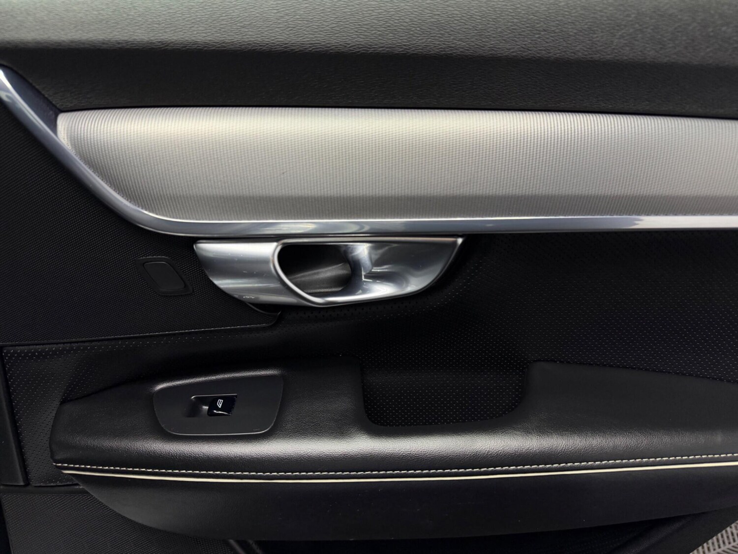 Used Volvo S90 2018 for sale - 78062998: Photo 20