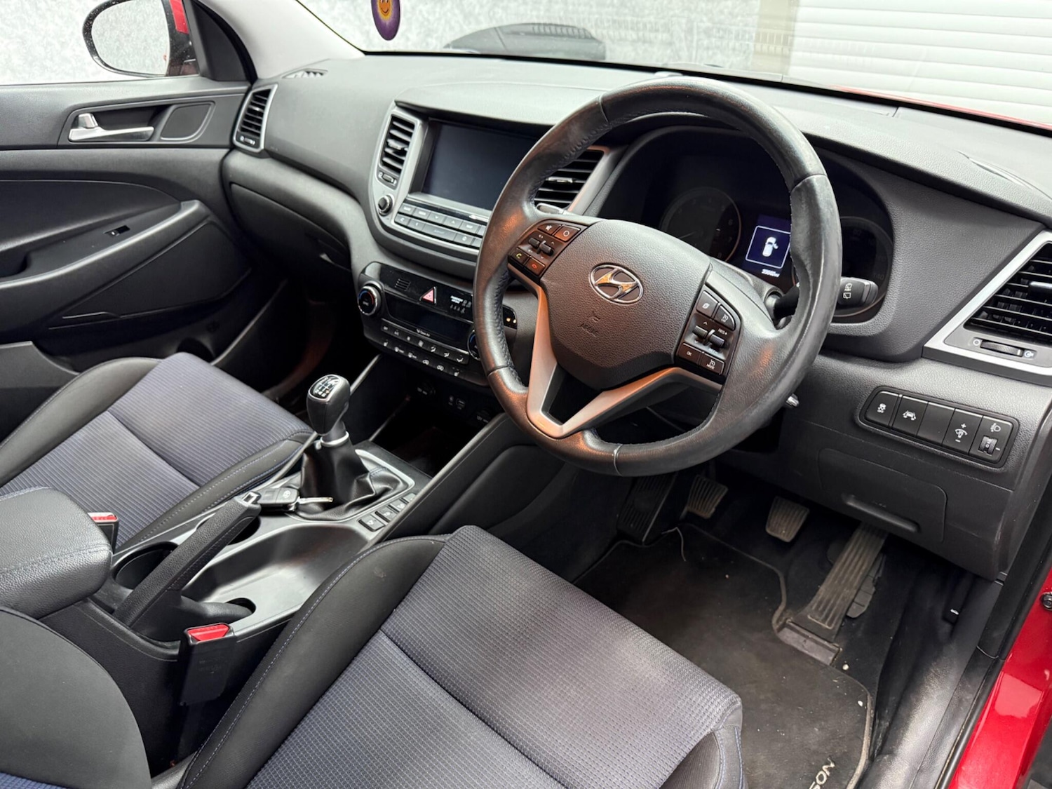 Used Hyundai TUCSON 2017 for sale - 78058080: Photo 2