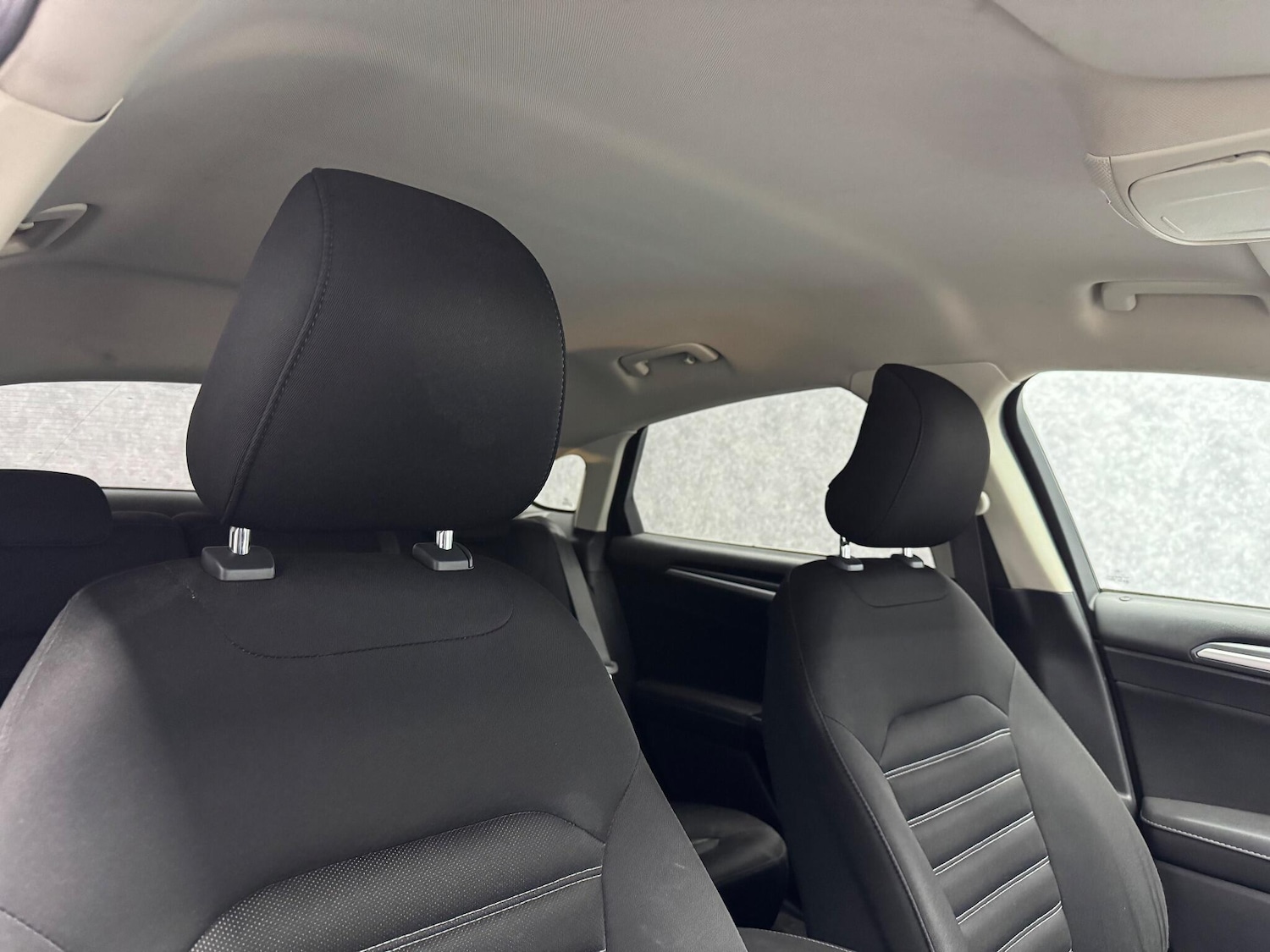 Used Ford Mondeo 2015 for sale - 76671379: Photo 5