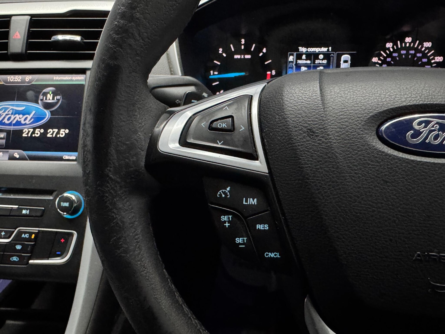 Used Ford Mondeo 2015 for sale - 76671379: Photo 8