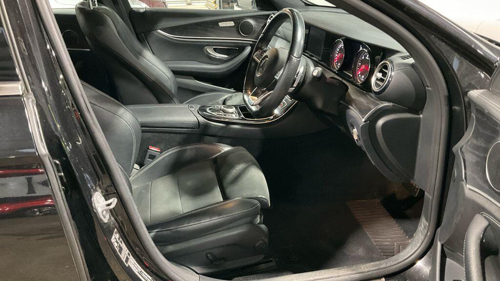 Used Mercedes-Benz E Class for sale - 78057569: Photo 2