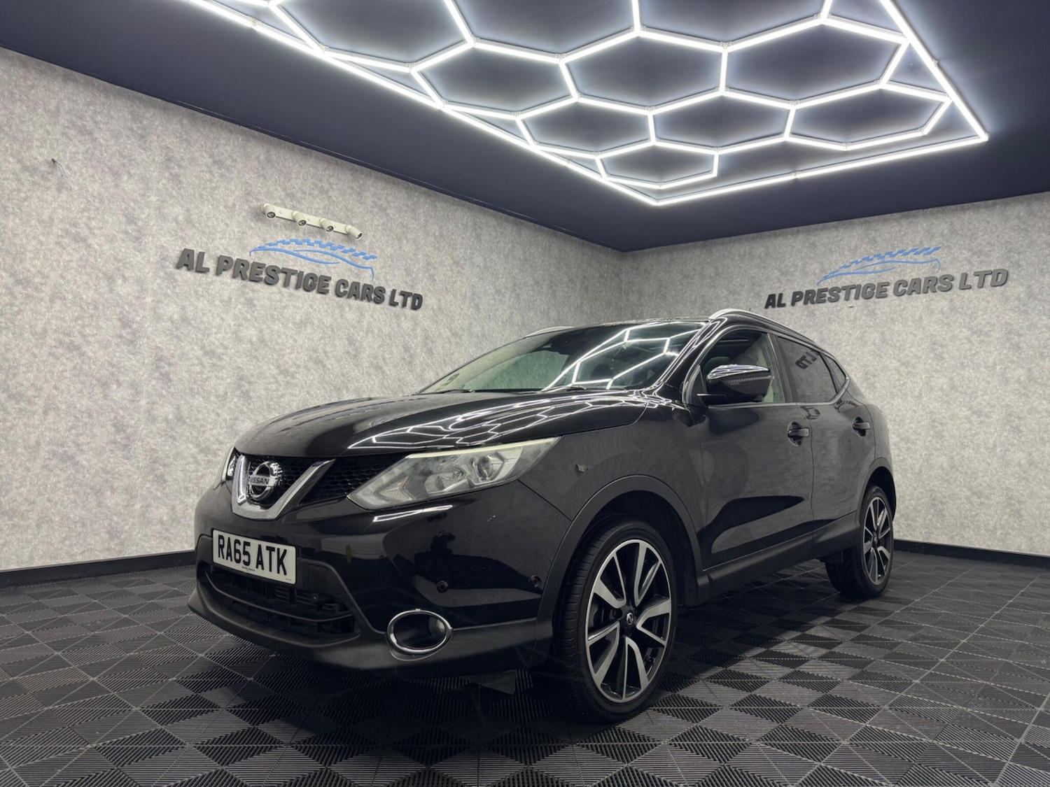 Used Nissan Qashqai 2015 for sale - 76226706: Photo 1
