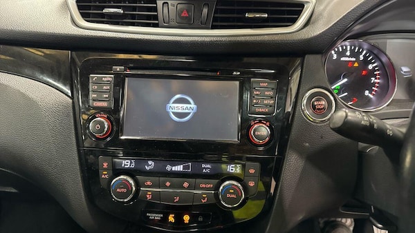Used Nissan Qashqai 2015 for sale - 76226706: Photo 18