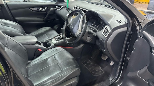 Used Nissan Qashqai 2015 for sale - 76226706: Photo 2
