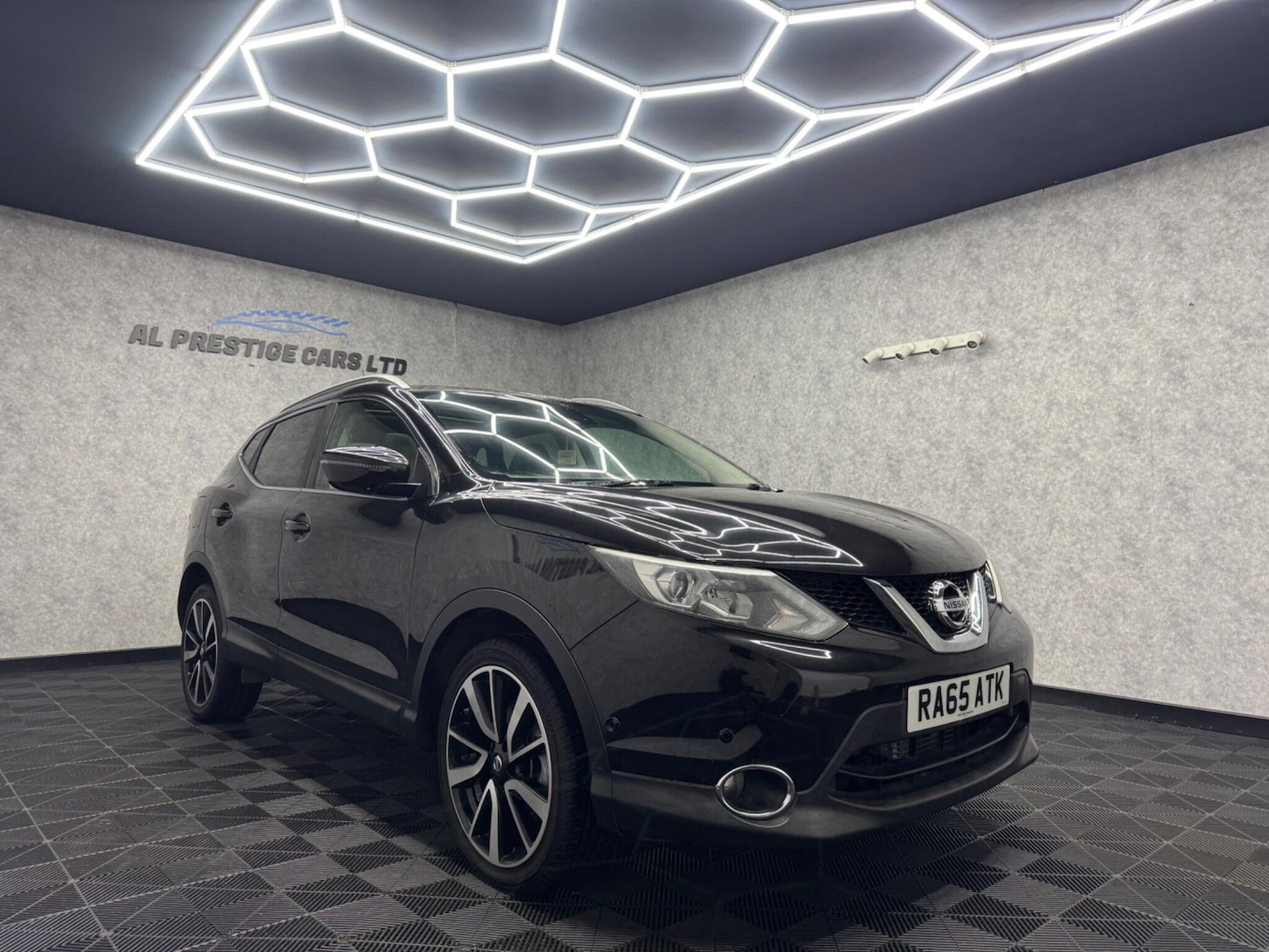 Used Nissan Qashqai 2015 for sale - 76226706: Photo 37