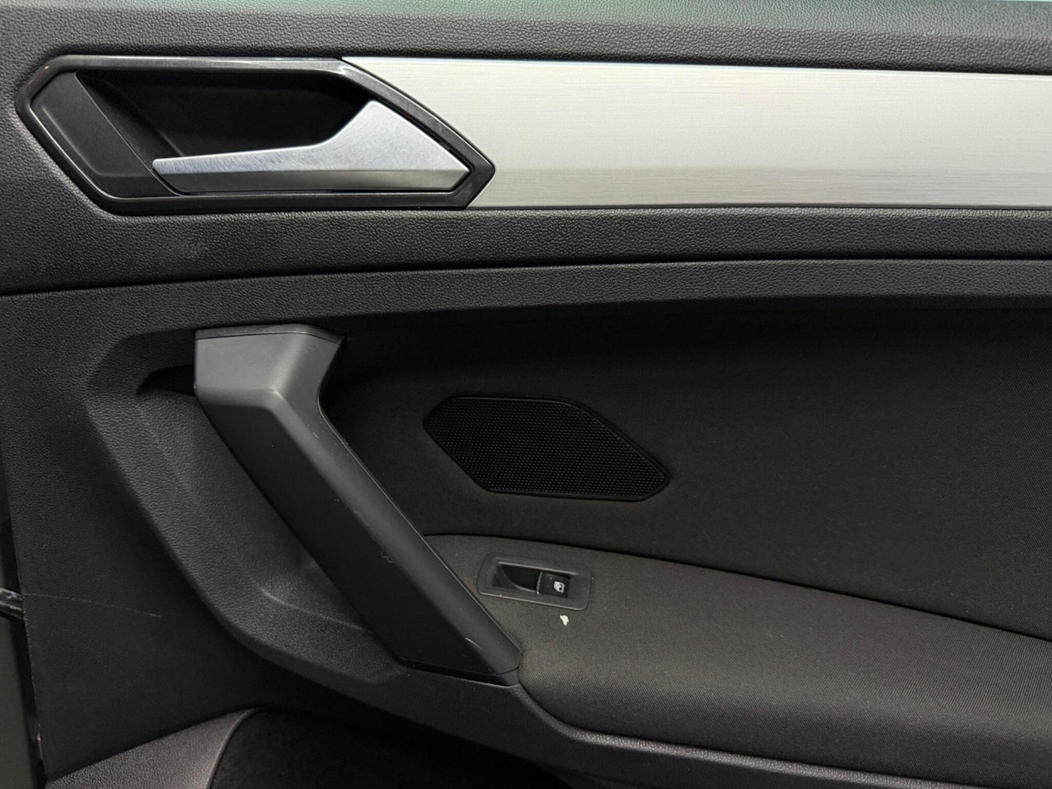 Used Volkswagen Tiguan 2018 for sale - 78058953: Photo 14