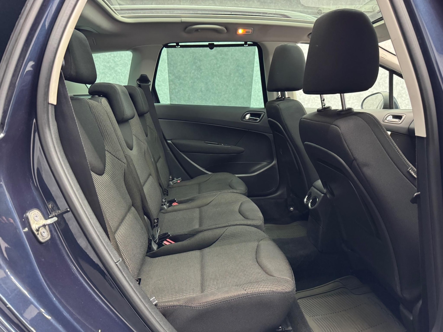 Used Peugeot 308 2013 for sale - 77162795: Photo 14