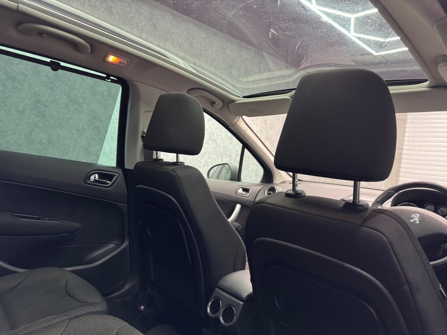 Used Peugeot 308 2013 for sale - 77162795: Photo 16