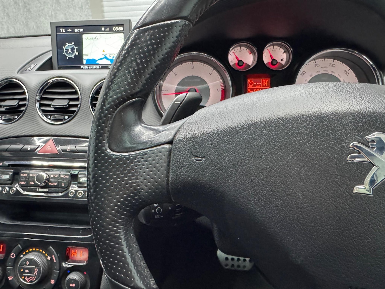 Used Peugeot 308 2013 for sale - 77162795: Photo 5