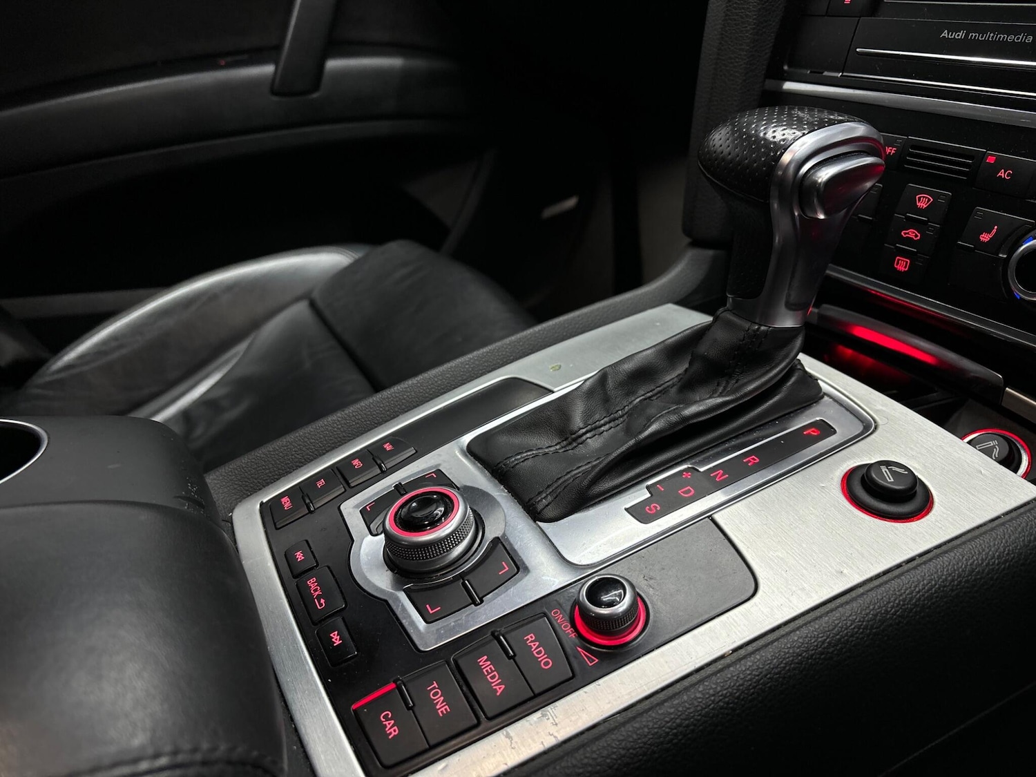 Used Audi Q7 2012 for sale - 77400417: Photo 23