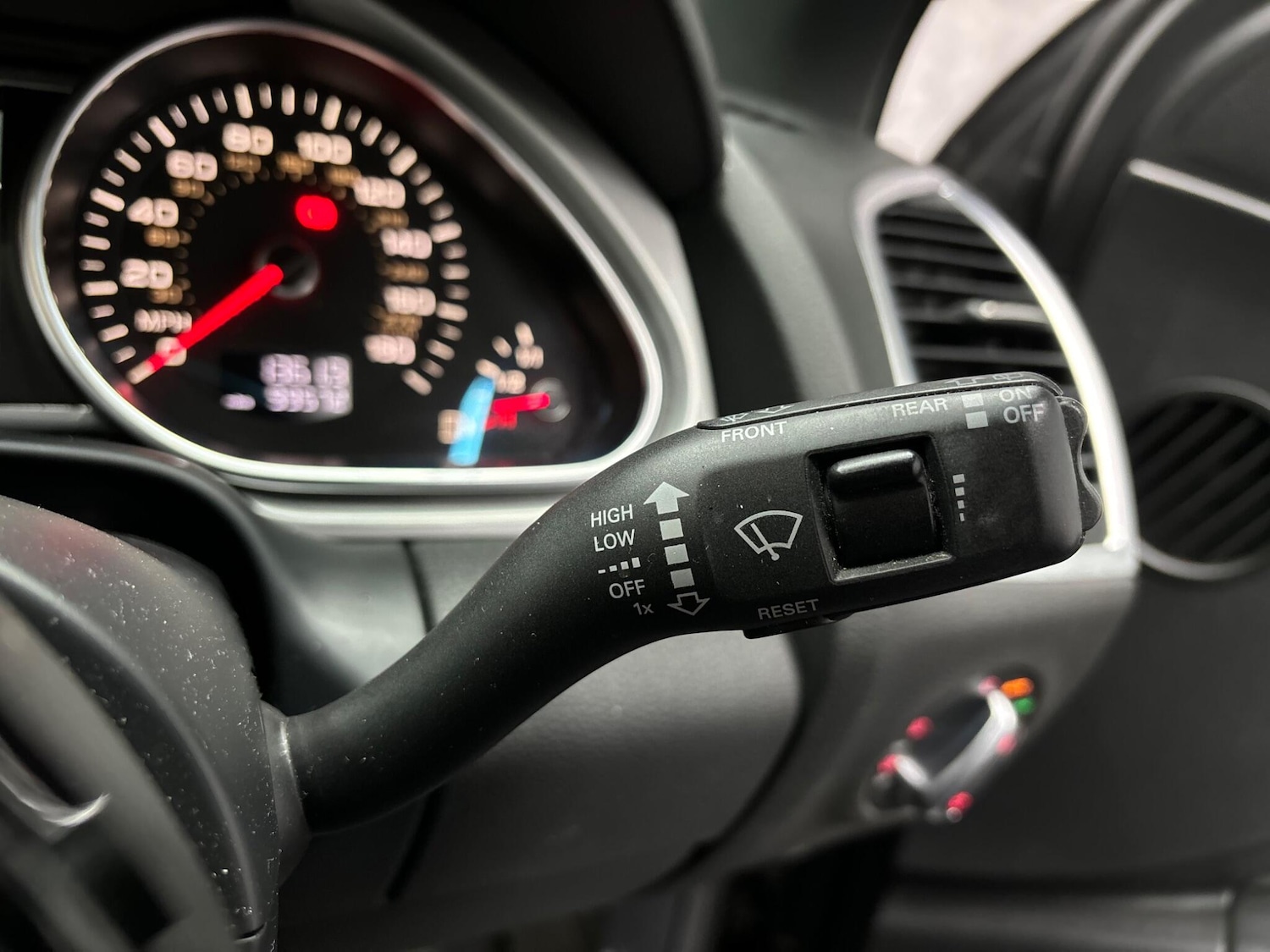 Used Audi Q7 2012 for sale - 77400417: Photo 33