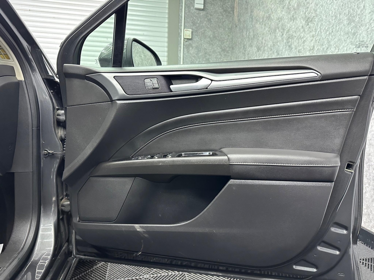 Used Ford Mondeo 2015 for sale - 77377262: Photo 25