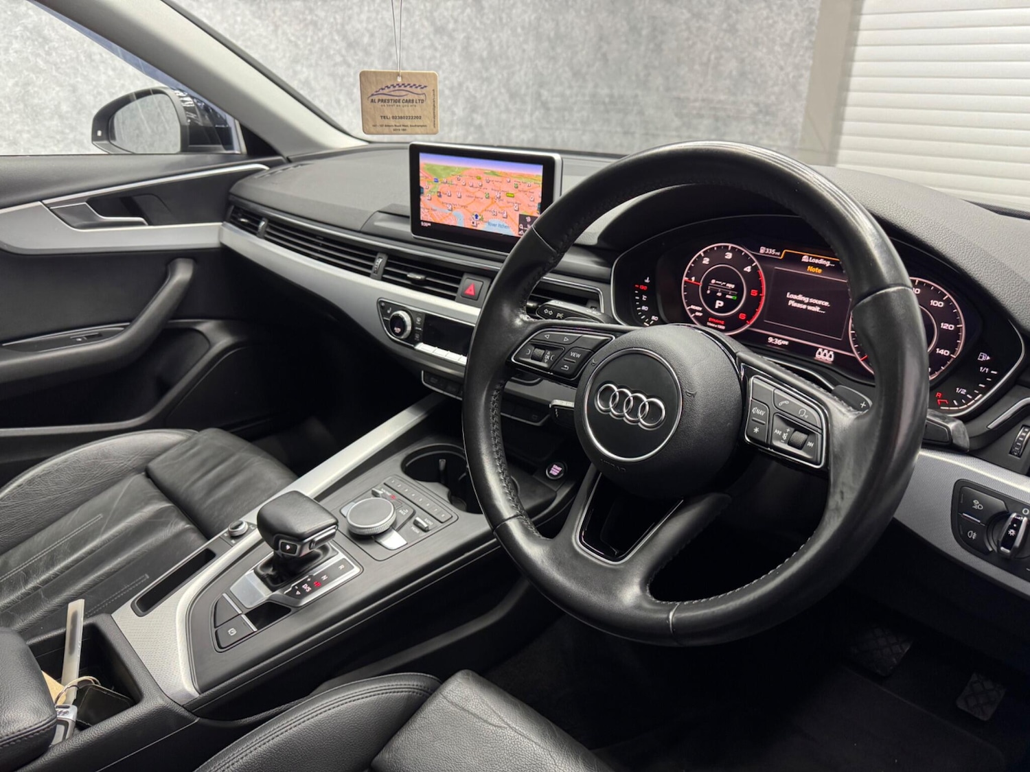 Used Audi A4 2017 for sale - 76585351: Photo 2