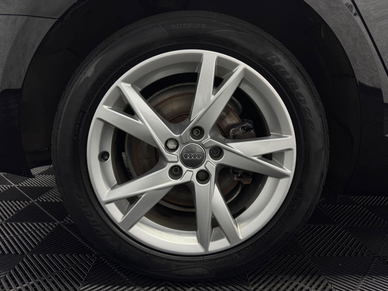 Used Audi A4 2017 for sale - 76585351: Photo 35