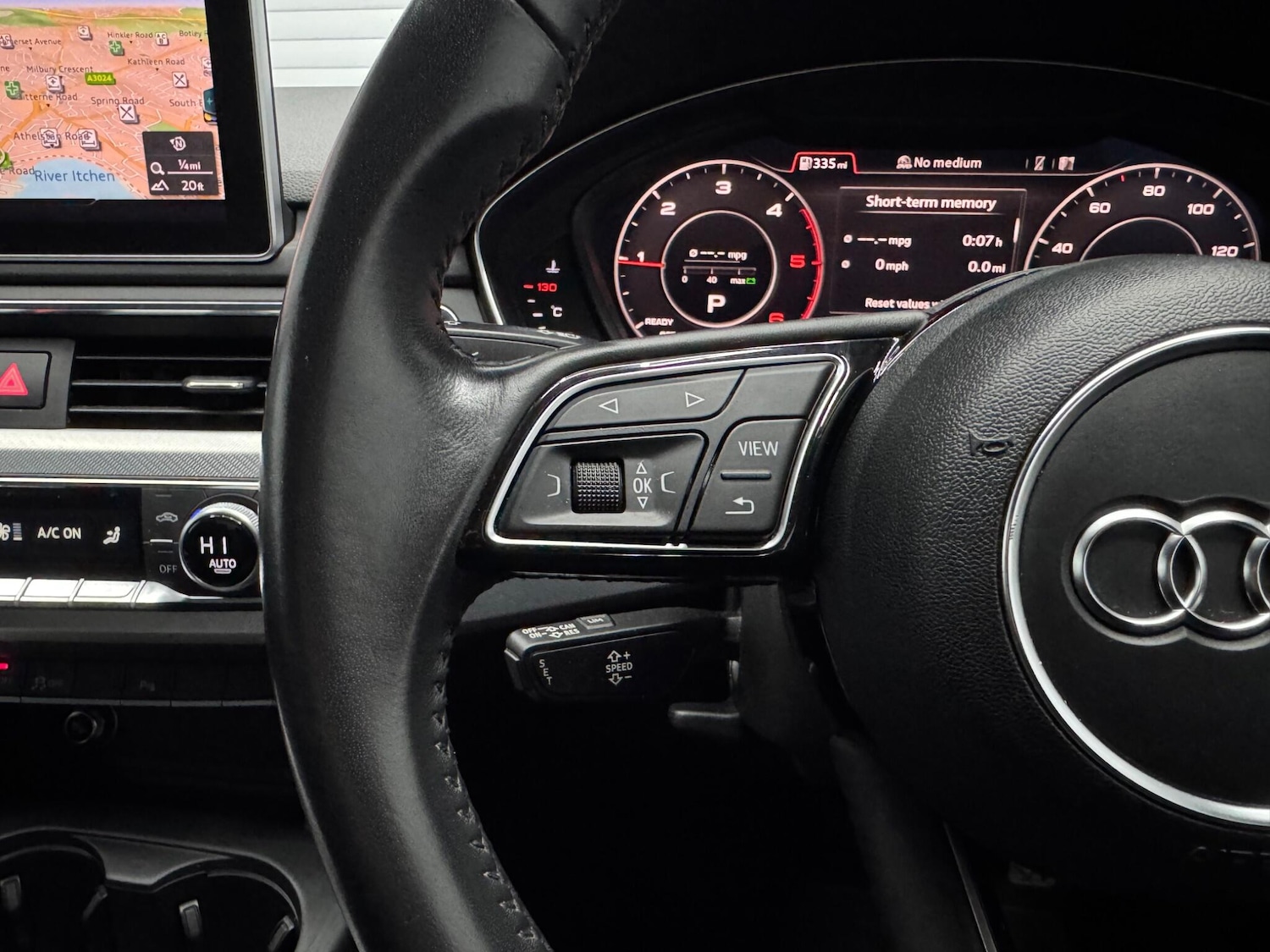 Used Audi A4 2017 for sale - 76585351: Photo 8