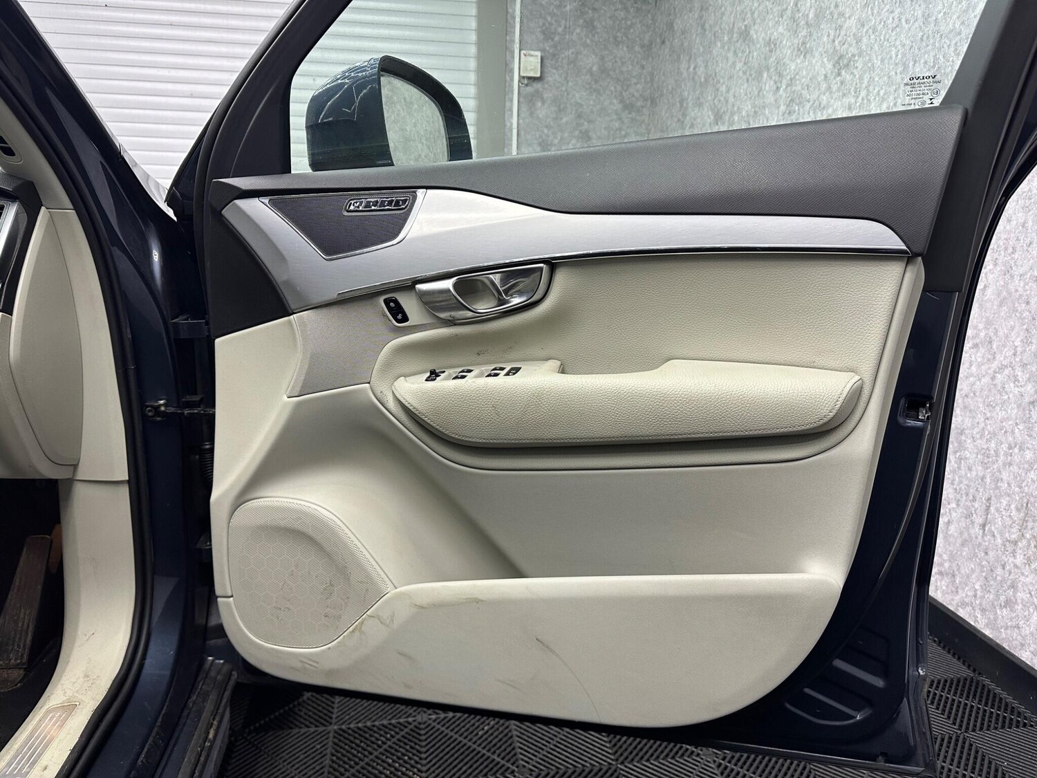 Used Volvo XC90 2017 for sale - 78058616: Photo 11