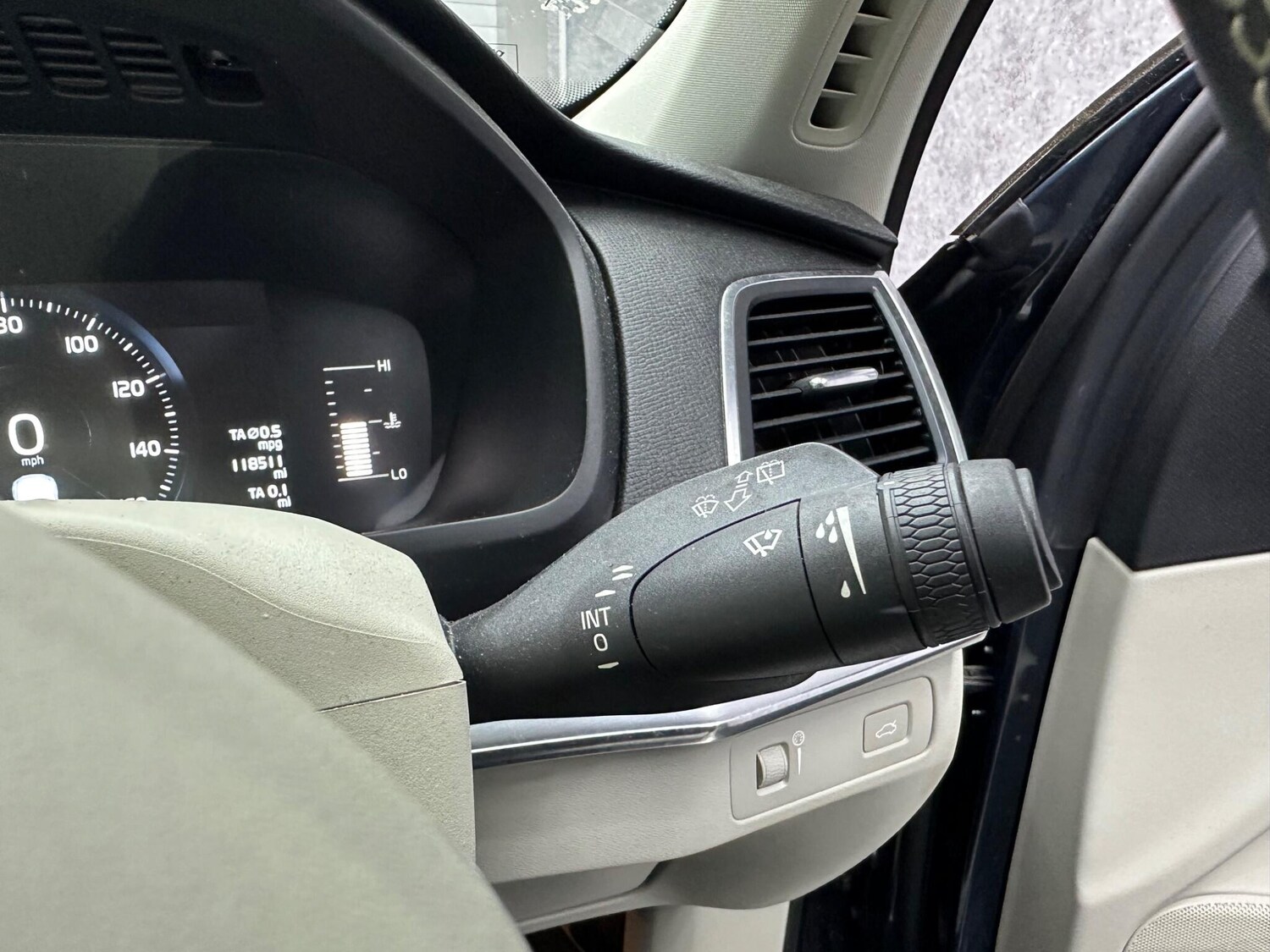 Used Volvo XC90 2017 for sale - 78058616: Photo 23