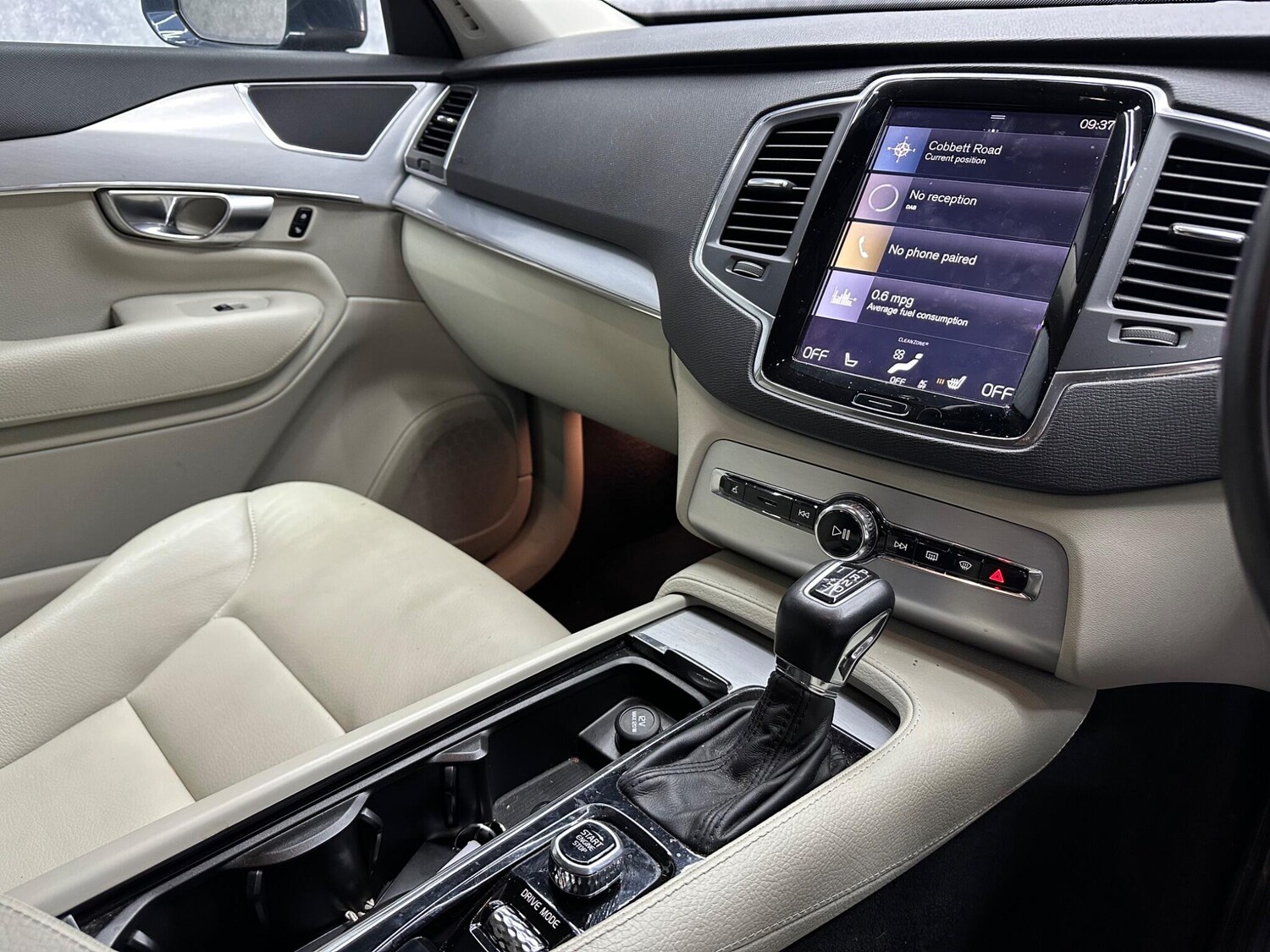 Used Volvo XC90 2017 for sale - 78058616: Photo 25