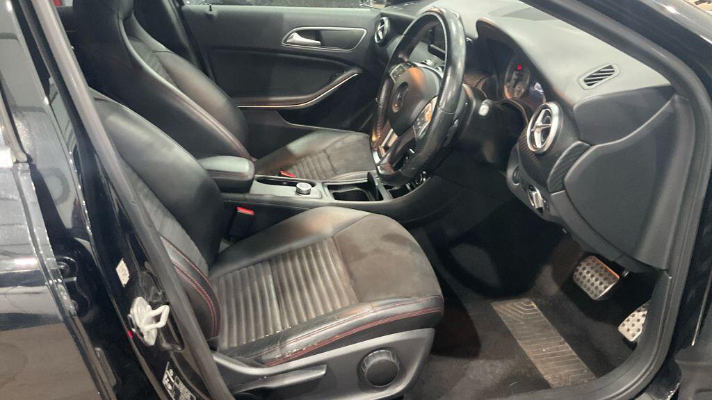 Used Mercedes-Benz A-Class 2014 for sale - 76440569: Photo 2