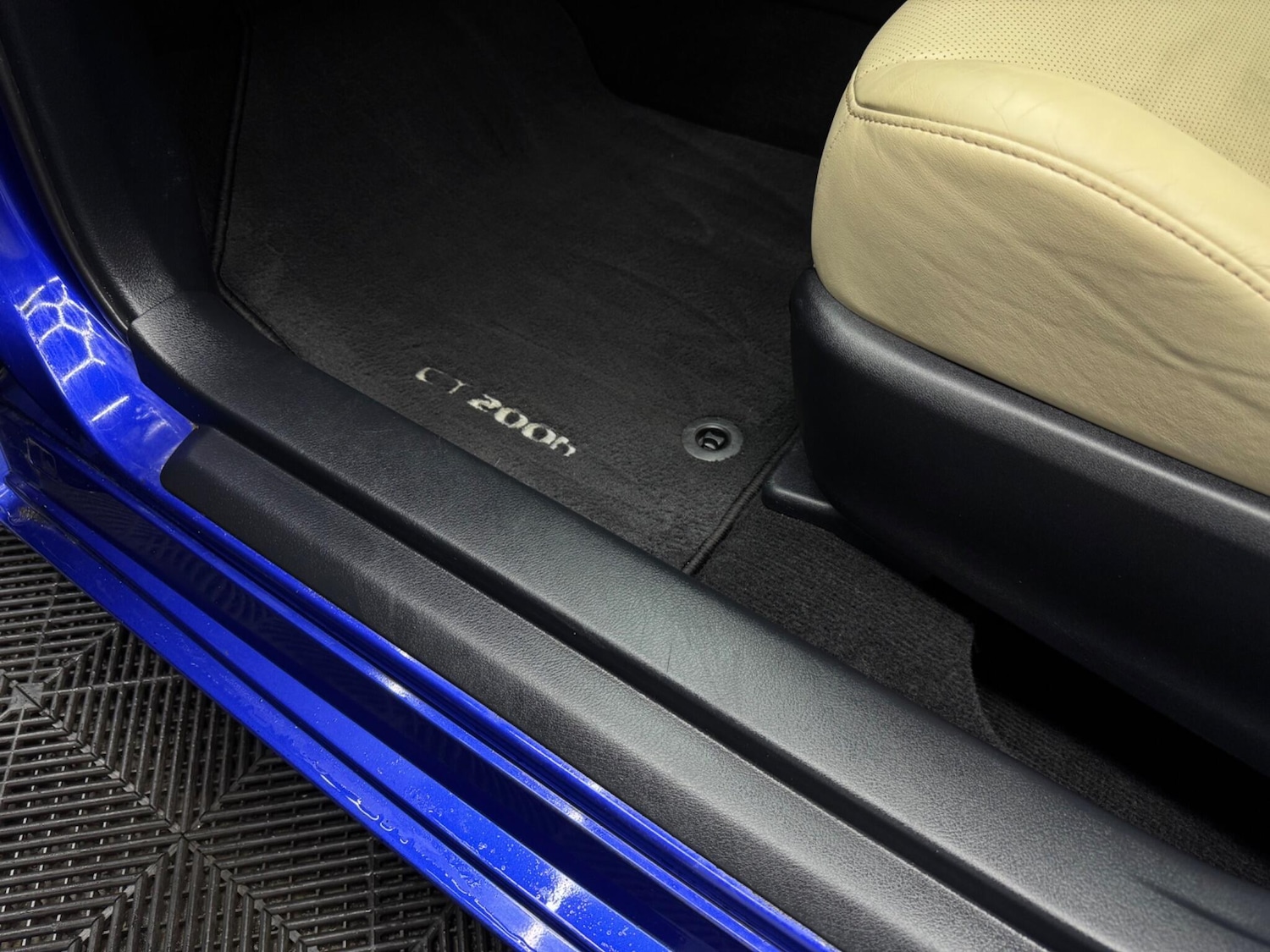 Used Lexus CT 2013 for sale - 75707414: Photo 18