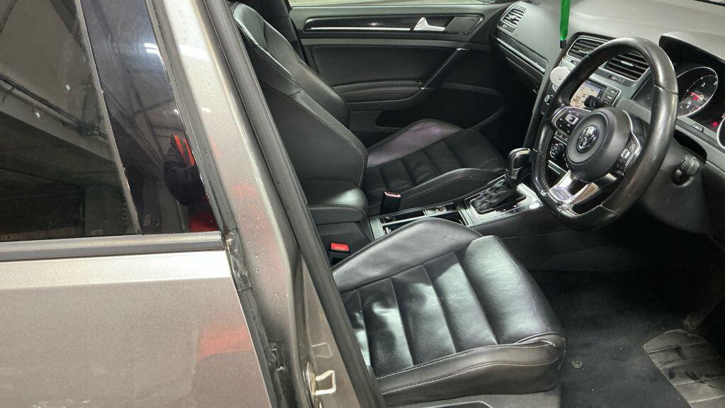 Used Volkswagen Golf 2016 for sale - 77455208: Photo 4