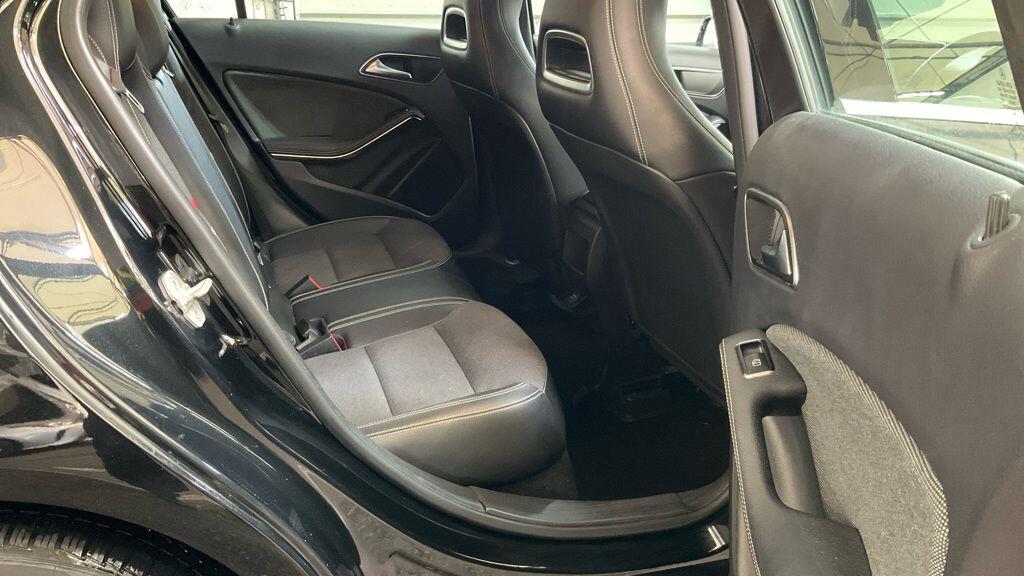 Used Mercedes-Benz A-Class 2014 for sale - 76456742: Photo 4