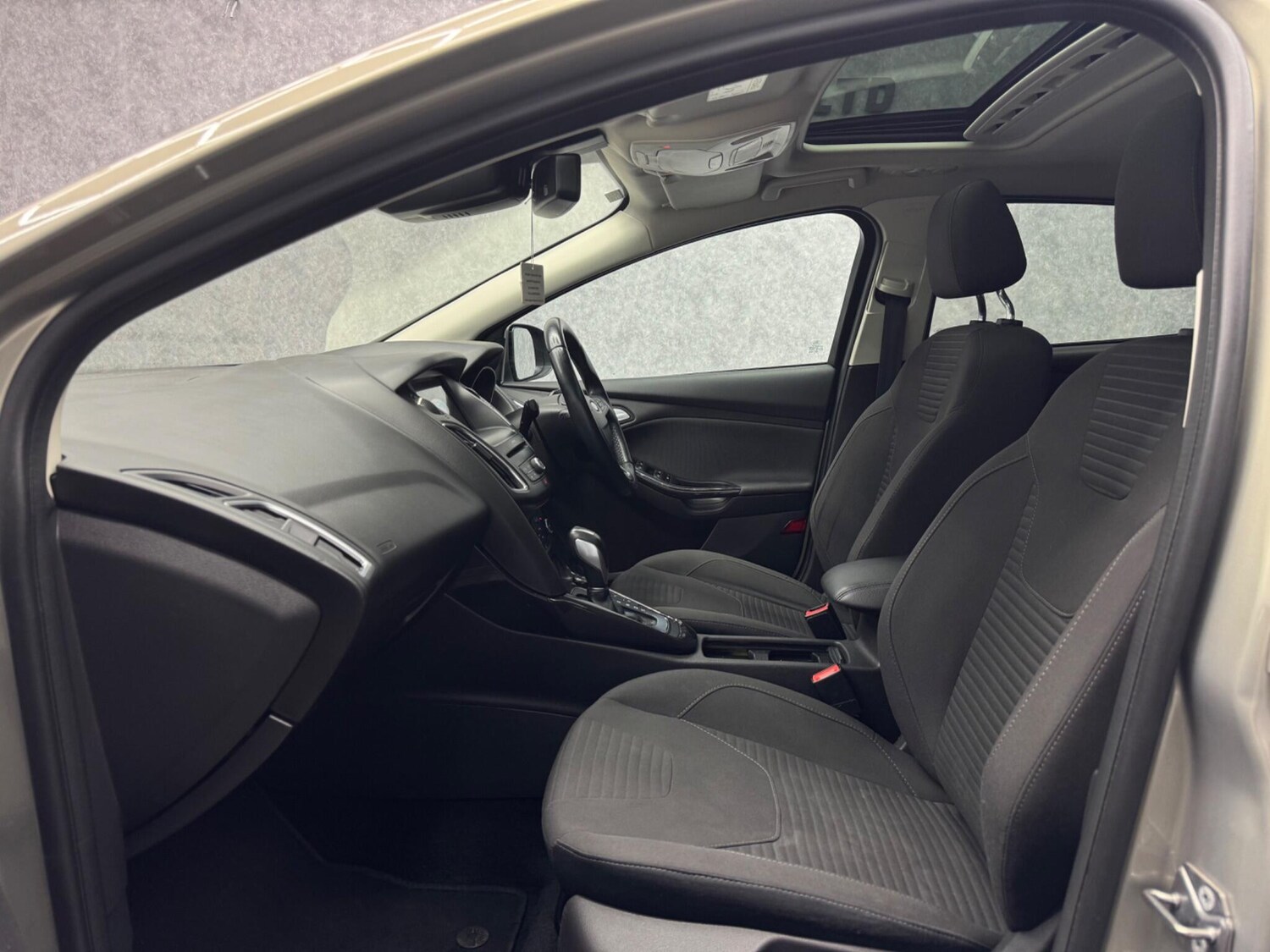 Used Ford Focus 2017 for sale - 76247269: Photo 42