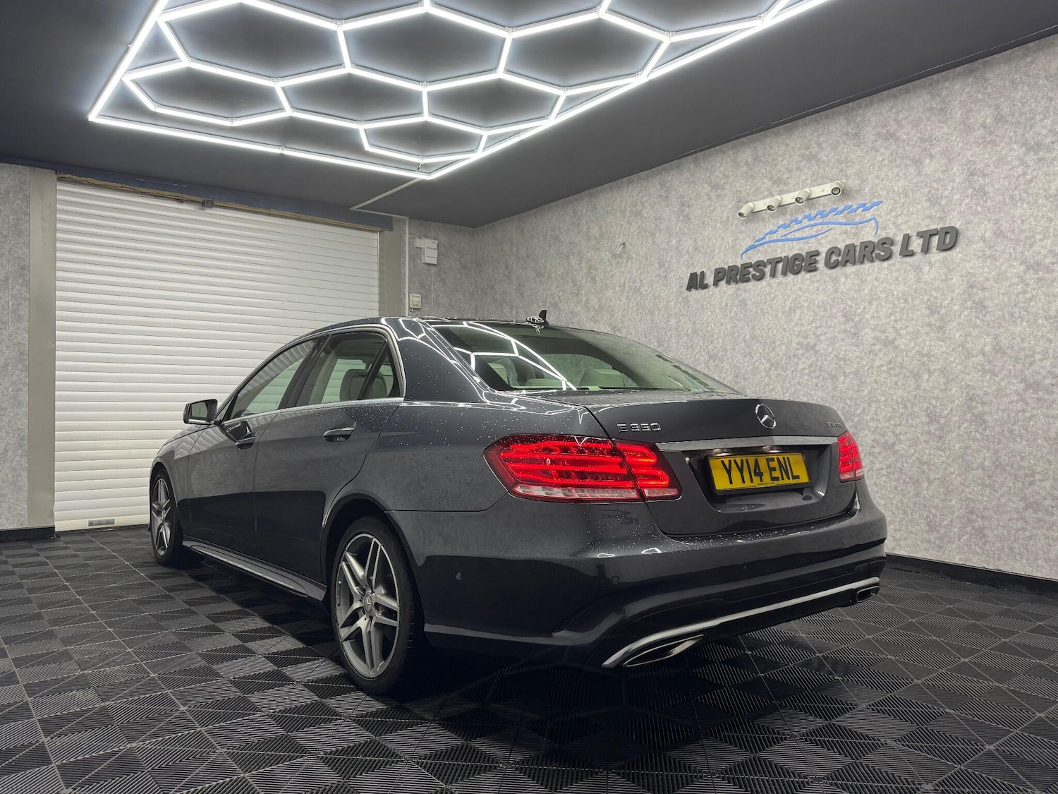 Used Mercedes-Benz E Class 2014 for sale - 76573290: Photo 25