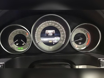 Used Mercedes-Benz E Class 2014 for sale - 76573290: Photo