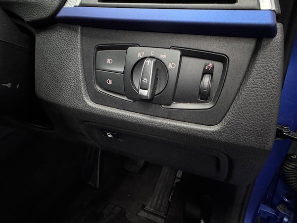 Used BMW 3 Series 2018 for sale - 75697302: Photo 30
