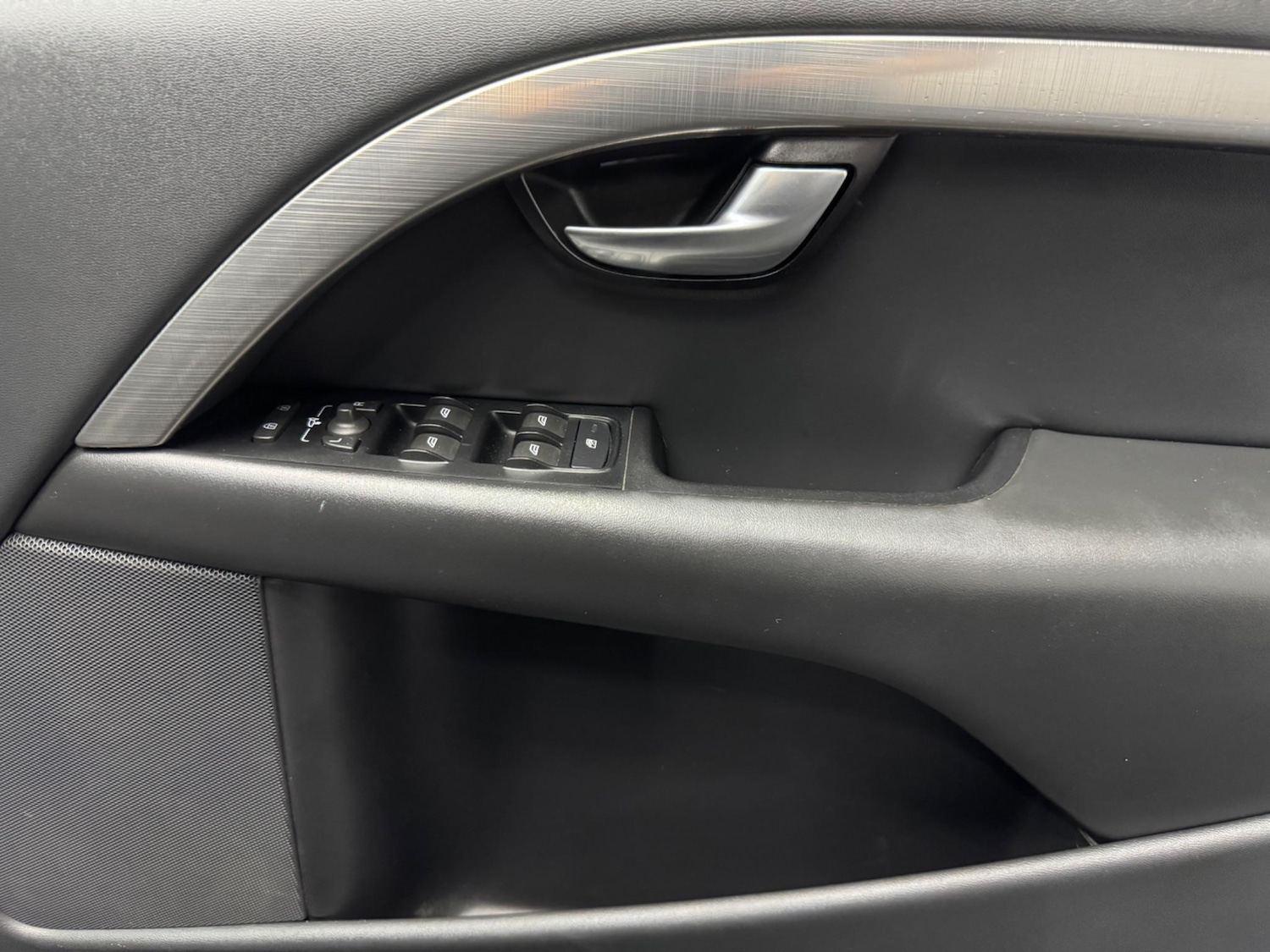 Used Volvo V70 2017 for sale - 77625744: Photo 18