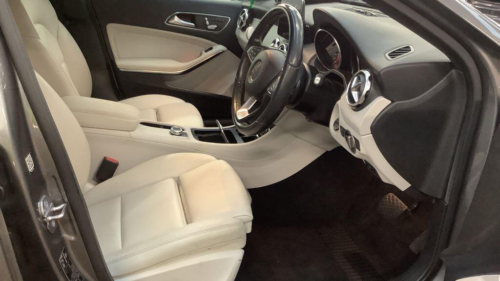 Used Mercedes-Benz GLA for sale - 77598752: Photo 2