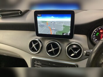 Used Mercedes-Benz GLA 2018 for sale - 77598752: Photo