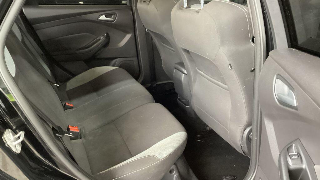 Used Ford Focus 2015 for sale - 77411205: Photo 3