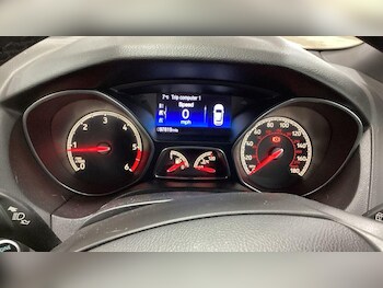 Used Ford Focus 2015 for sale - 77411205: Photo