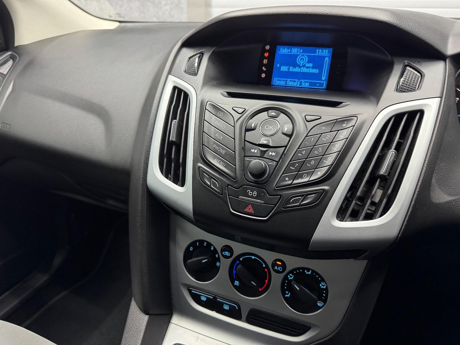 Used Ford Focus 2013 for sale - 76701216: Photo 10