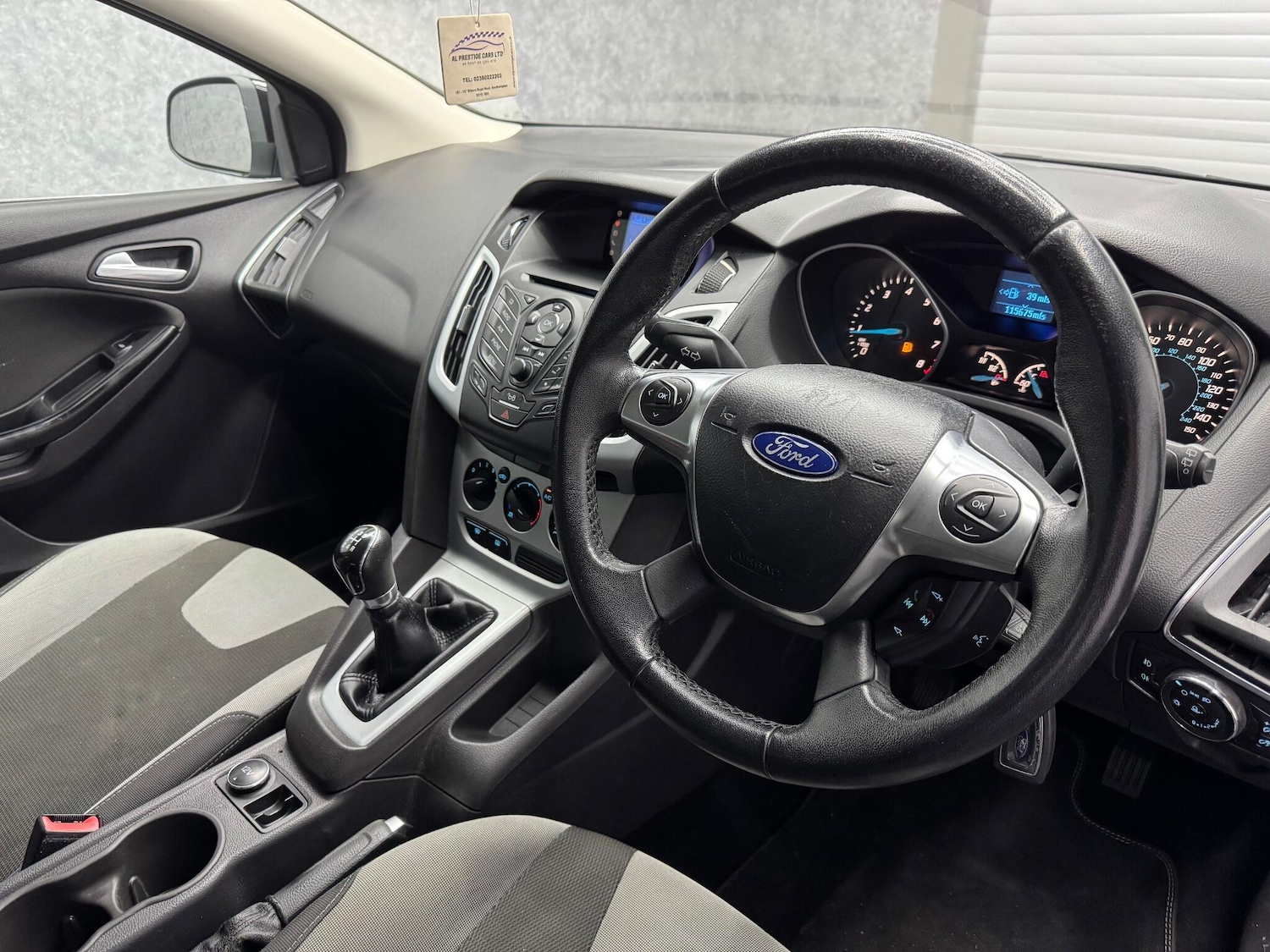 Used Ford Focus 2013 for sale - 76701216: Photo 2