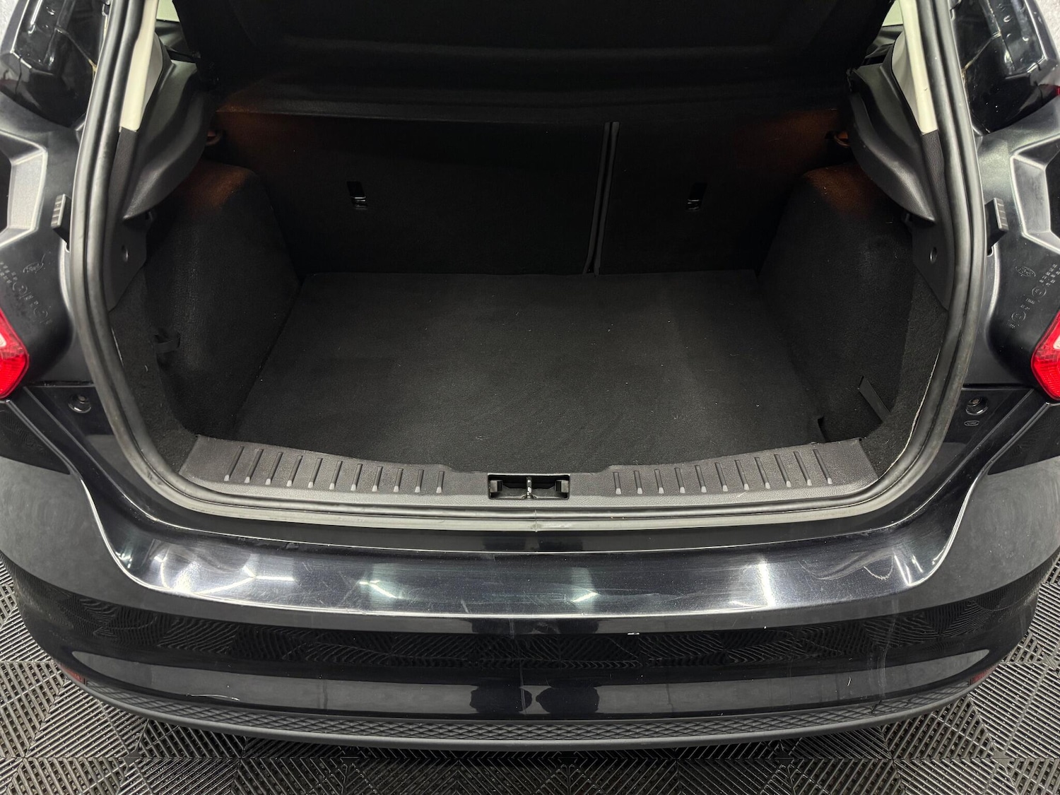 Used Ford Focus 2013 for sale - 76701216: Photo 21