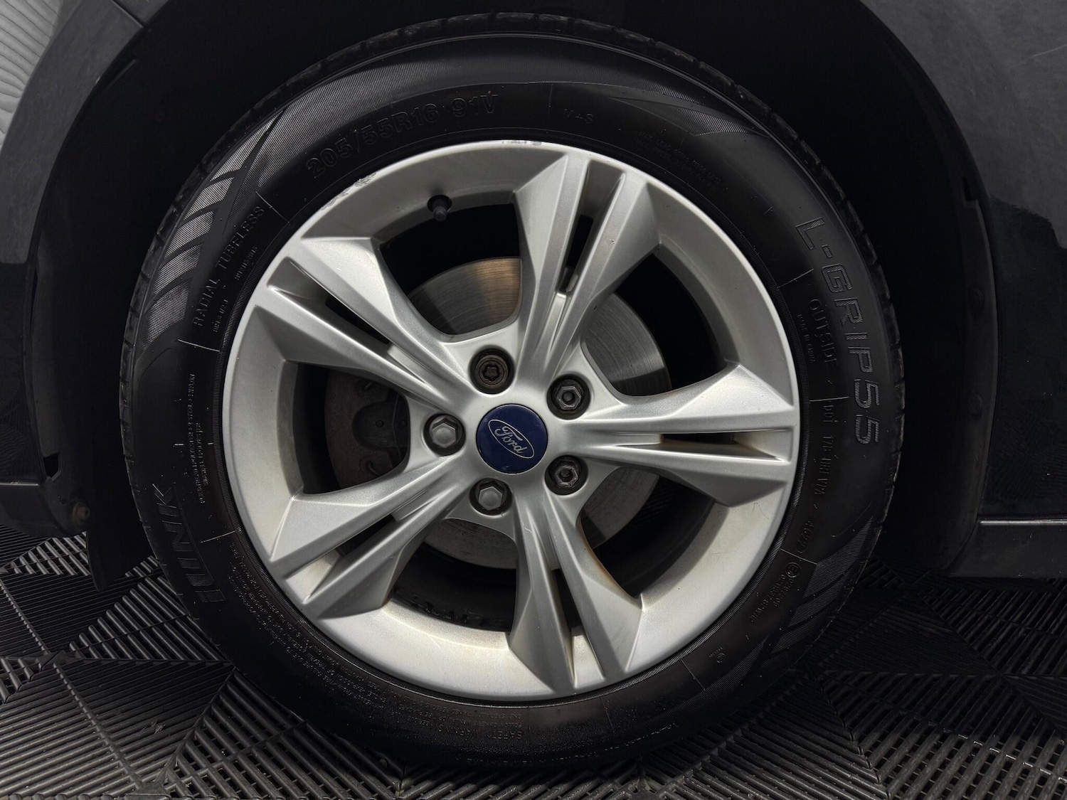 Used Ford Focus 2013 for sale - 76701216: Photo 24