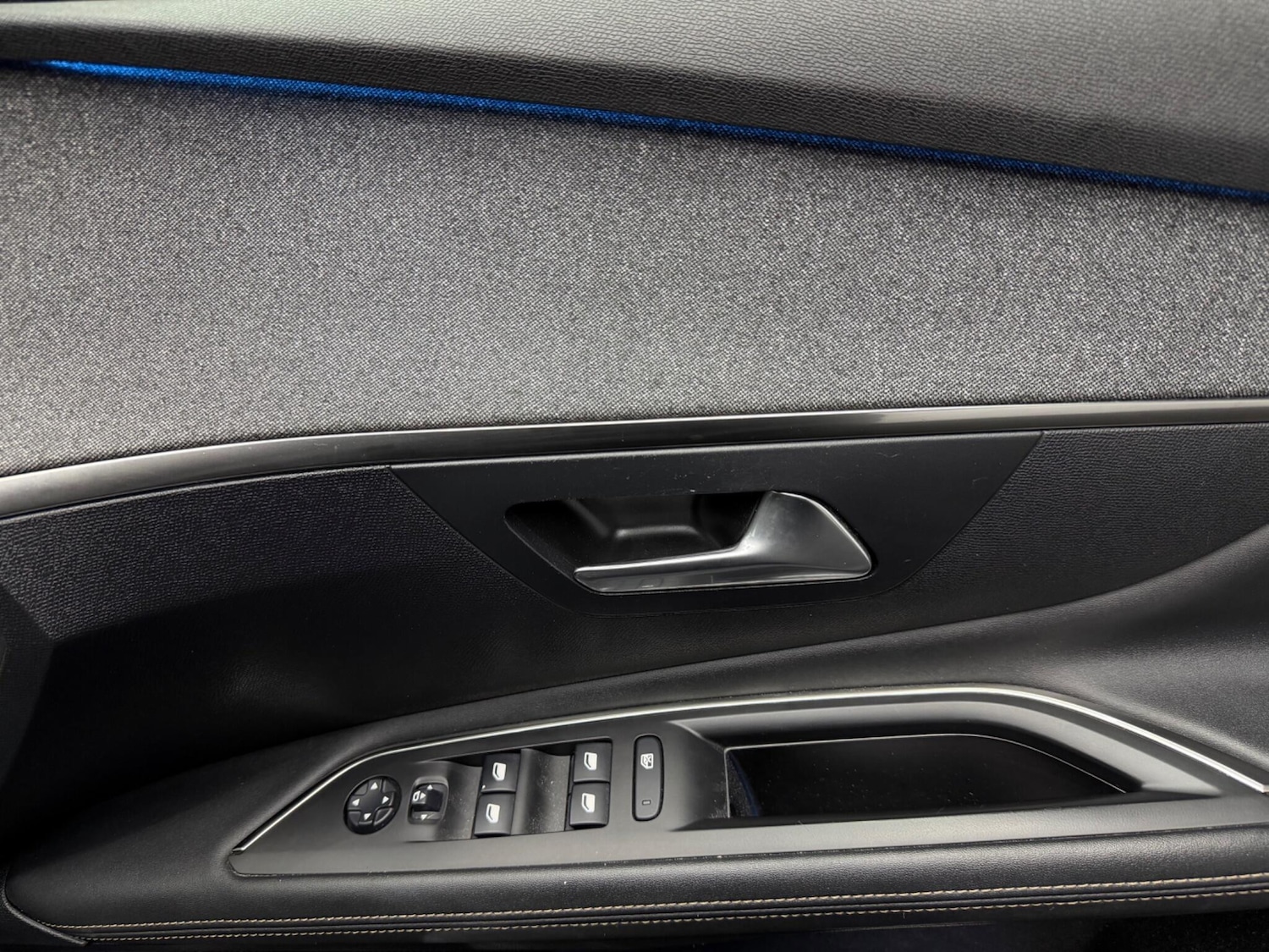 Used Peugeot 3008 2020 for sale - 78058365: Photo 20