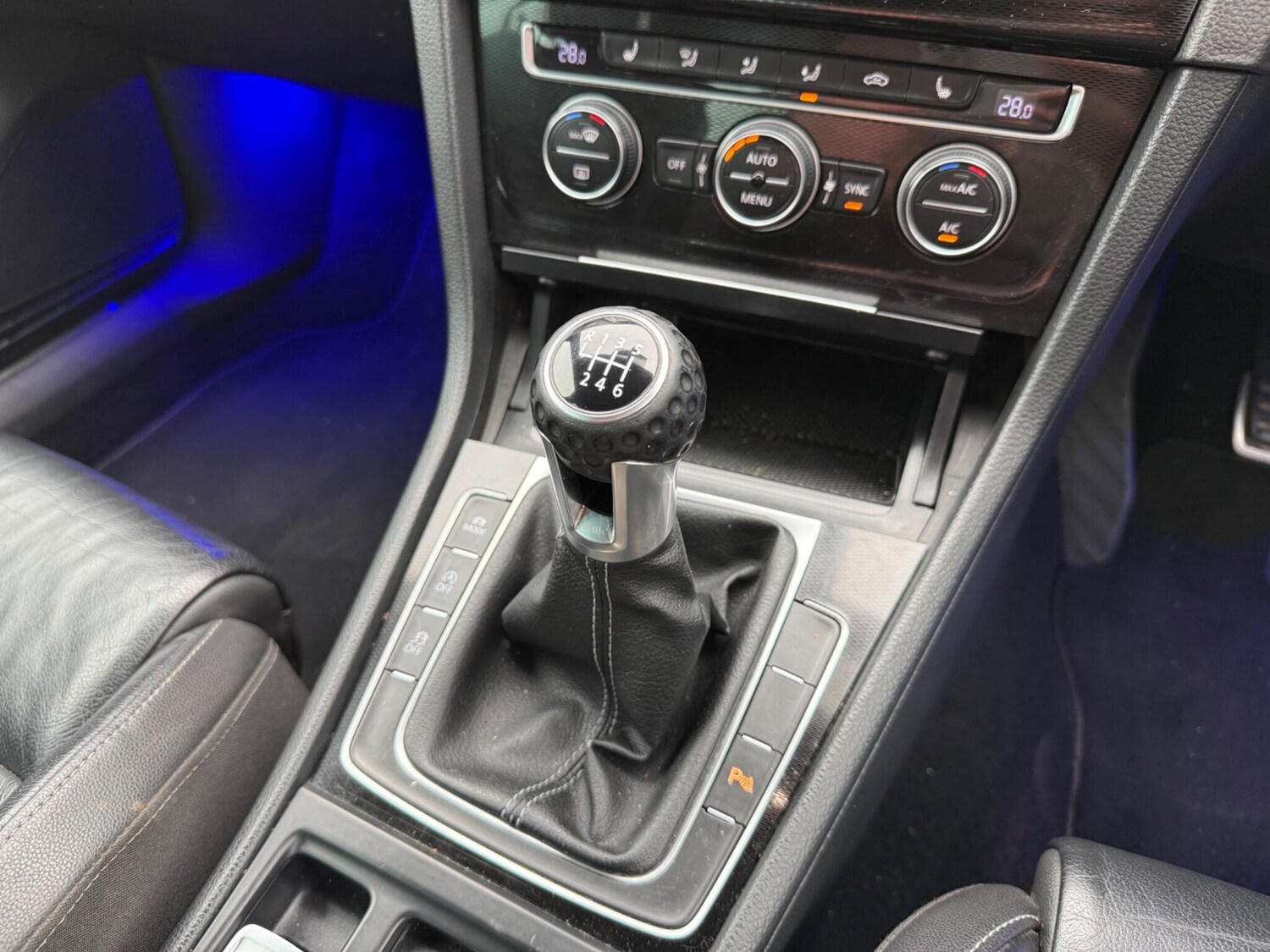 Used Volkswagen Golf 2014 for sale - 78058065: Photo 9