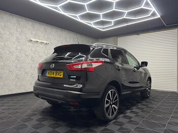 Used Nissan Qashqai 2014 for sale - 74680013: Photo