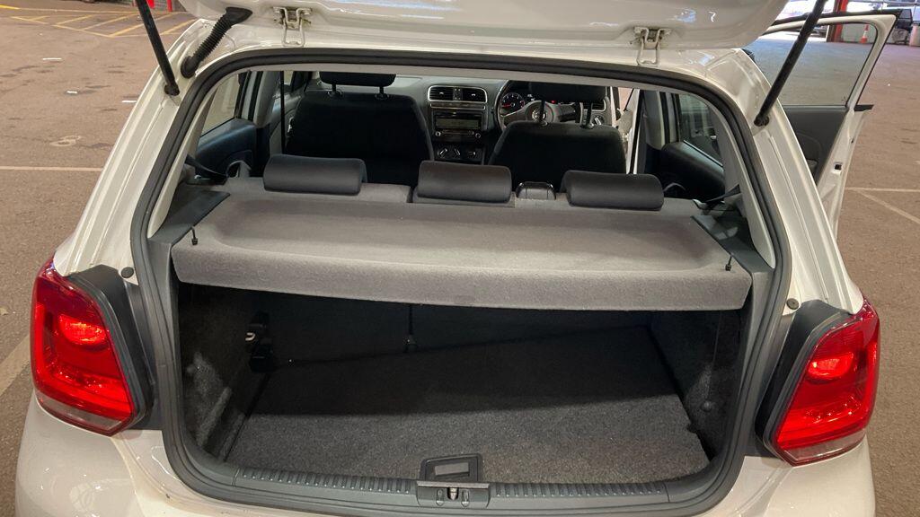 Used Volkswagen Polo 2010 for sale - 78128130: Photo 12