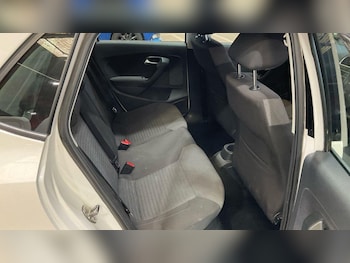 Used Volkswagen Polo 2010 for sale - 78128130: Photo