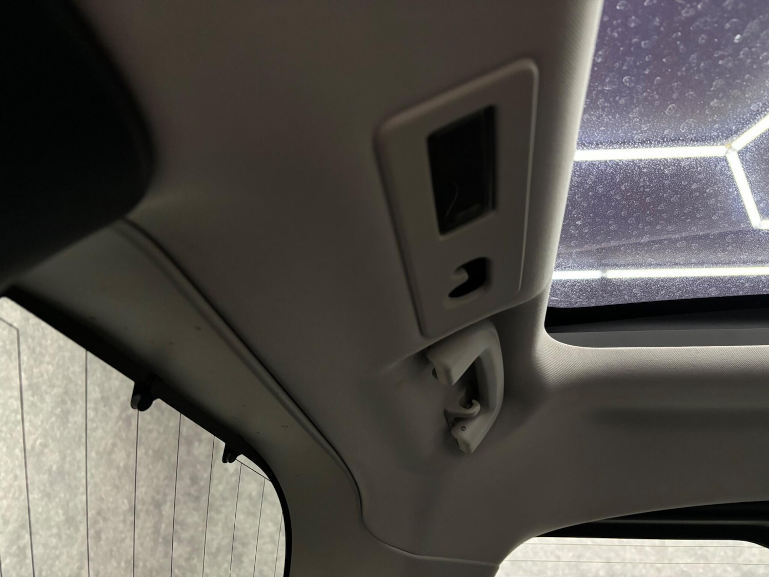 Used Land Rover Discovery 2017 for sale - 78058946: Photo 12