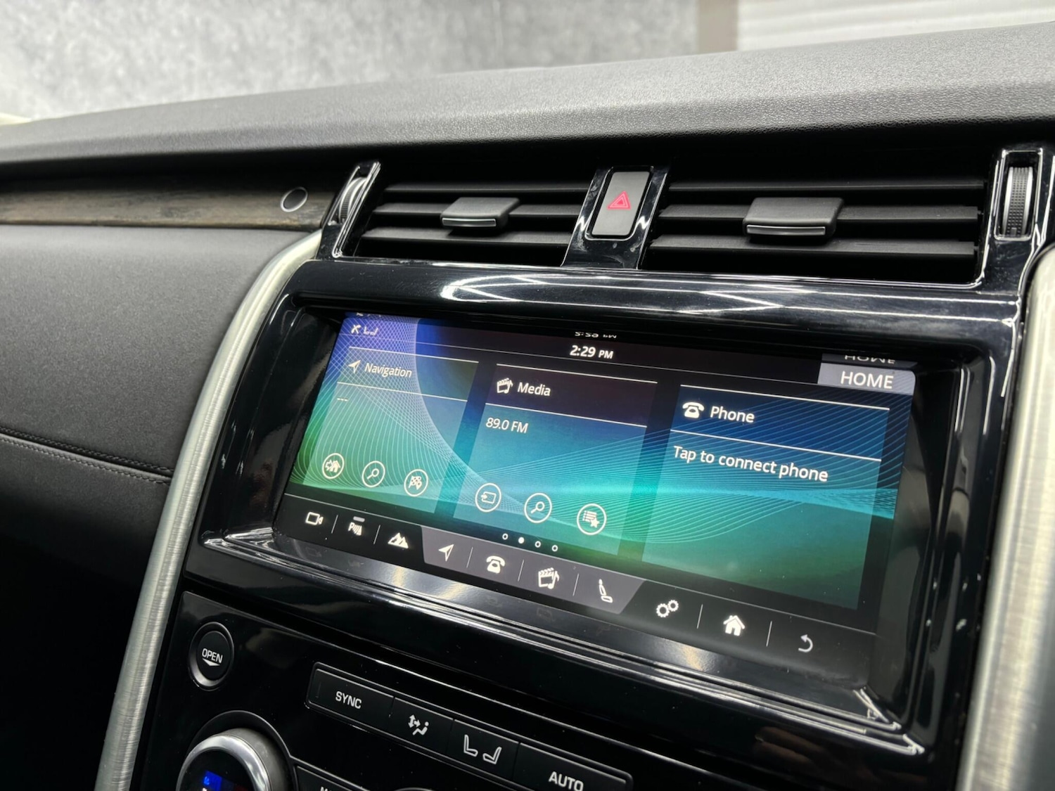 Used Land Rover Discovery 2017 for sale - 78058946: Photo 23