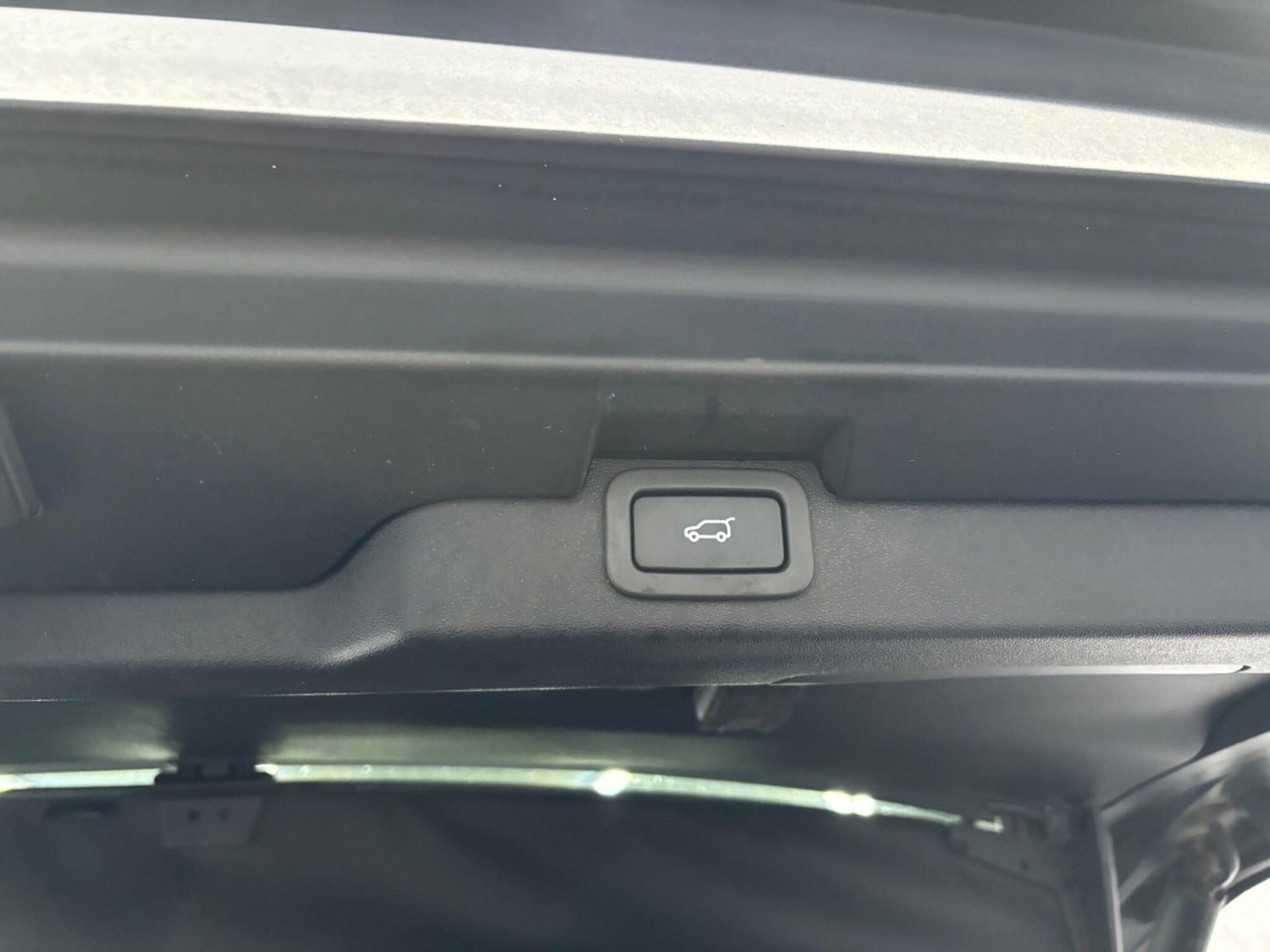 Used Land Rover Discovery 2017 for sale - 78058946: Photo 9