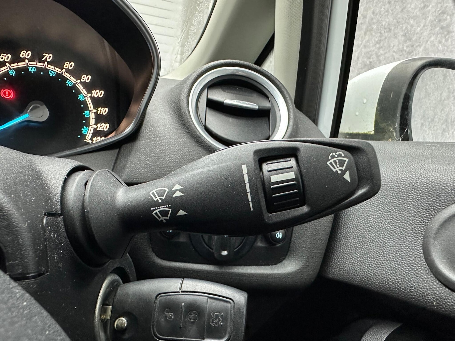 Used Ford Fiesta 2015 for sale - 78058932: Photo 17