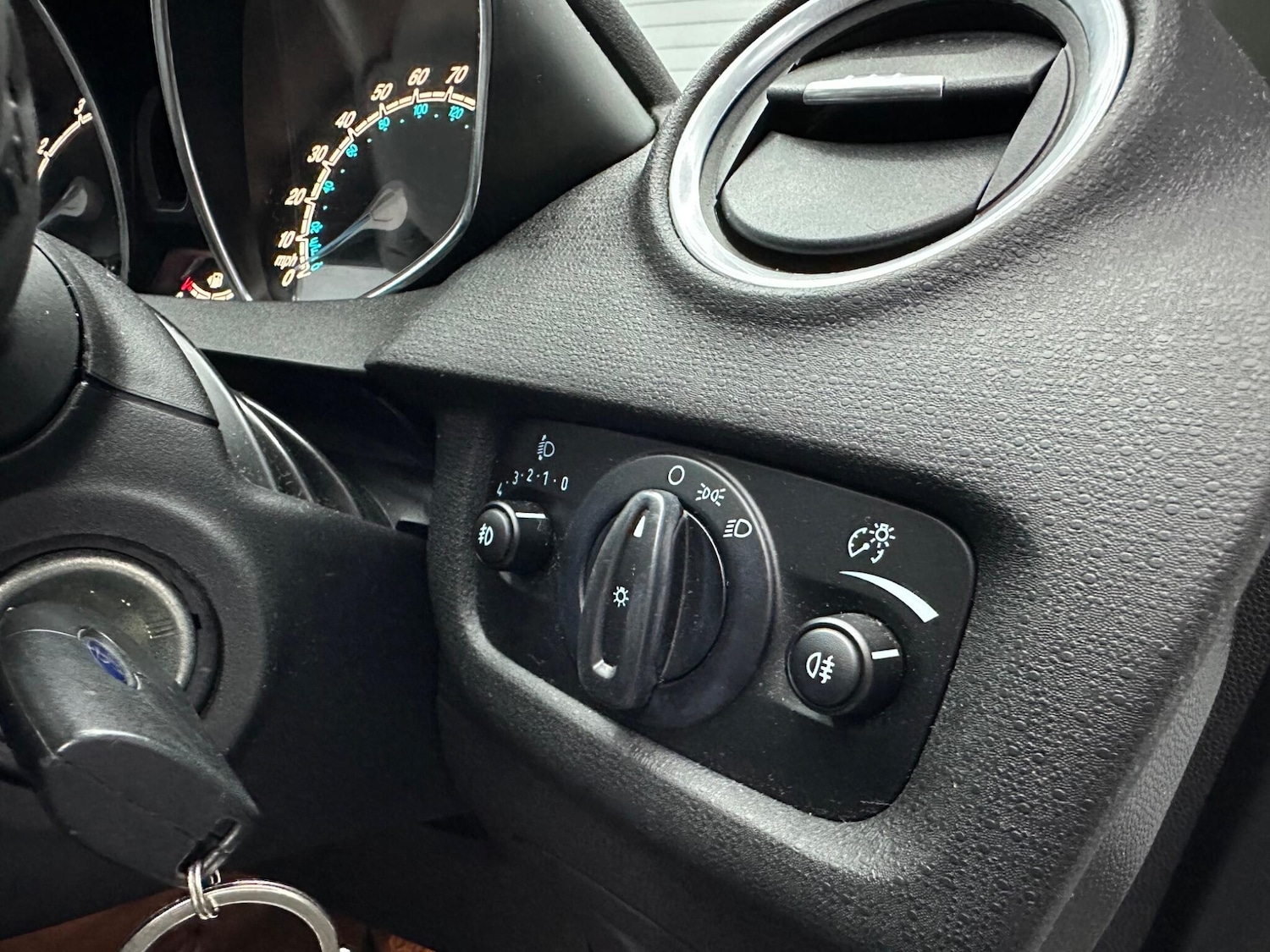 Used Ford Fiesta 2015 for sale - 78058932: Photo 18