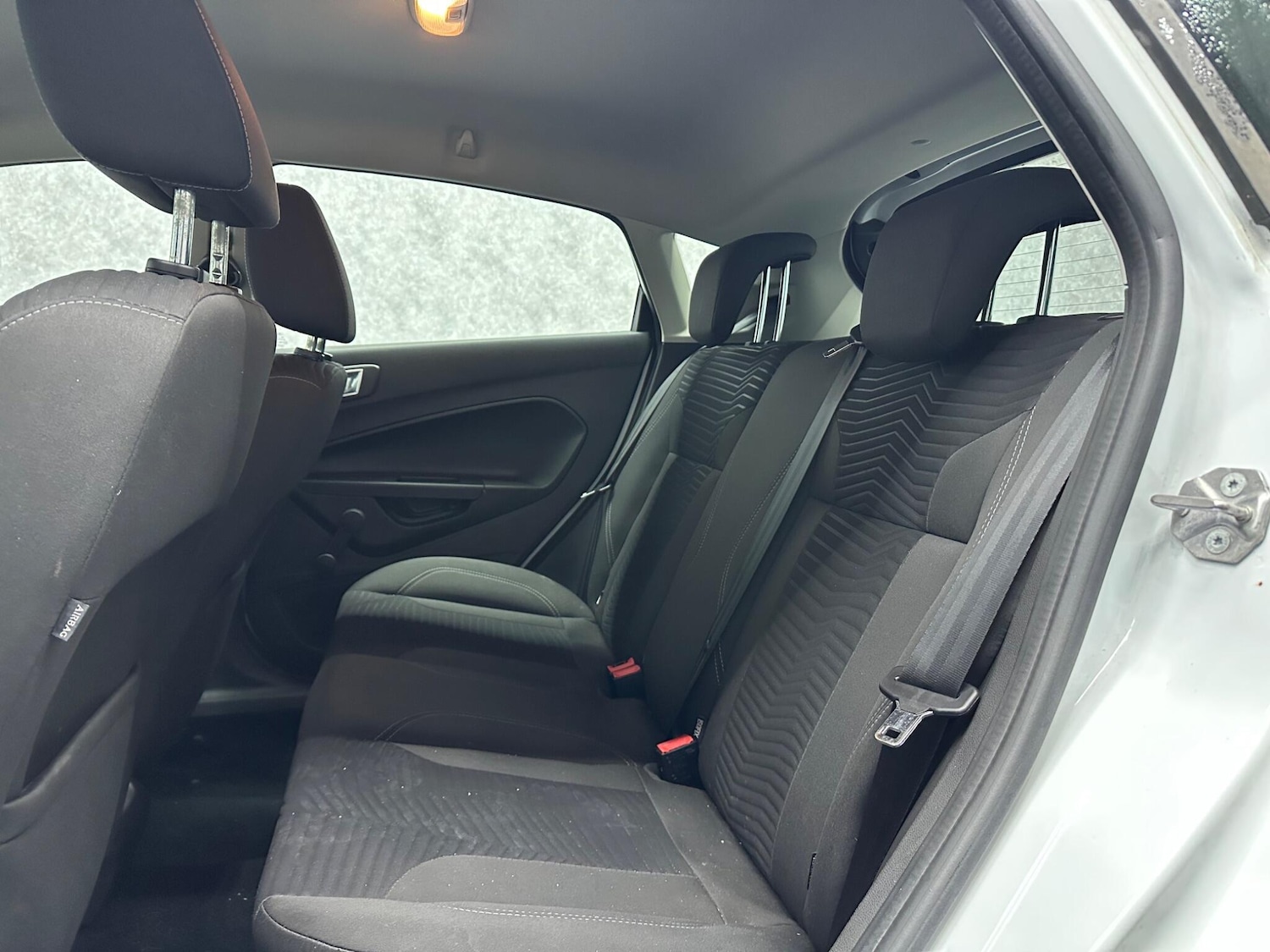 Used Ford Fiesta 2015 for sale - 78058932: Photo 9